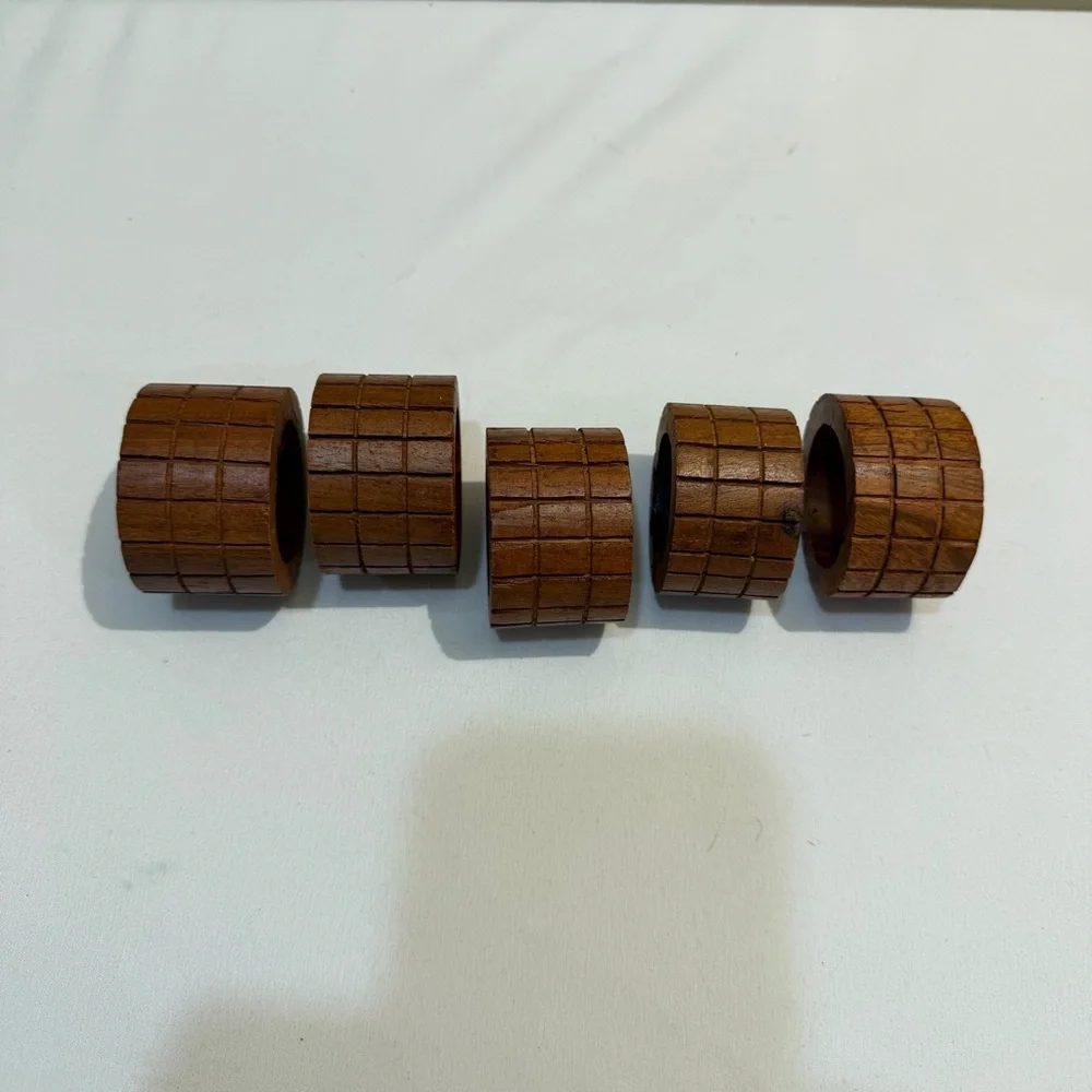 Vintage MCM Wood Napkin Rings 5 Mod Rustic Farmhouse Classic Home‎ Decor